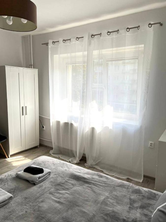 Apartment Solidarnosci, Metro, Wi-Fi, Tv, Youtube - By Hik Apartments Varsó Kültér fotó